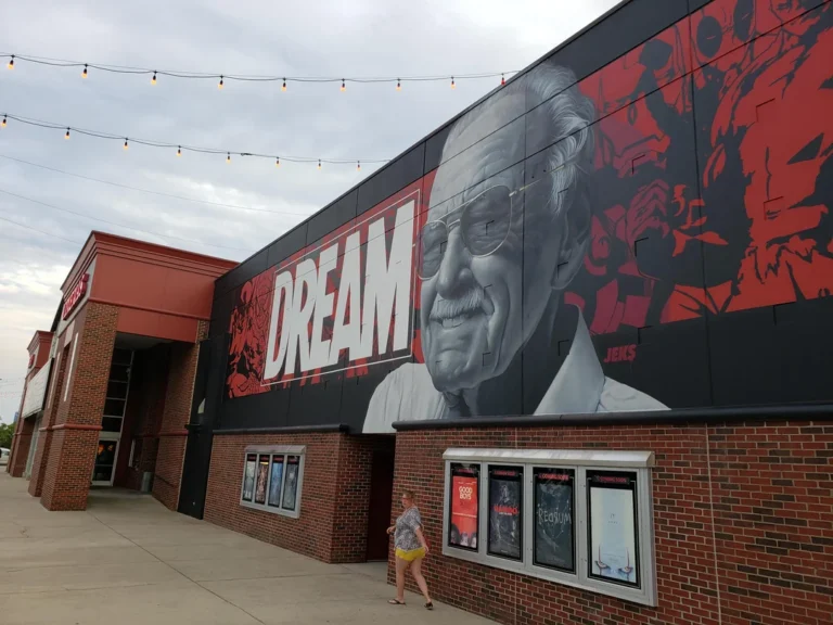 red cinemas closes its doors