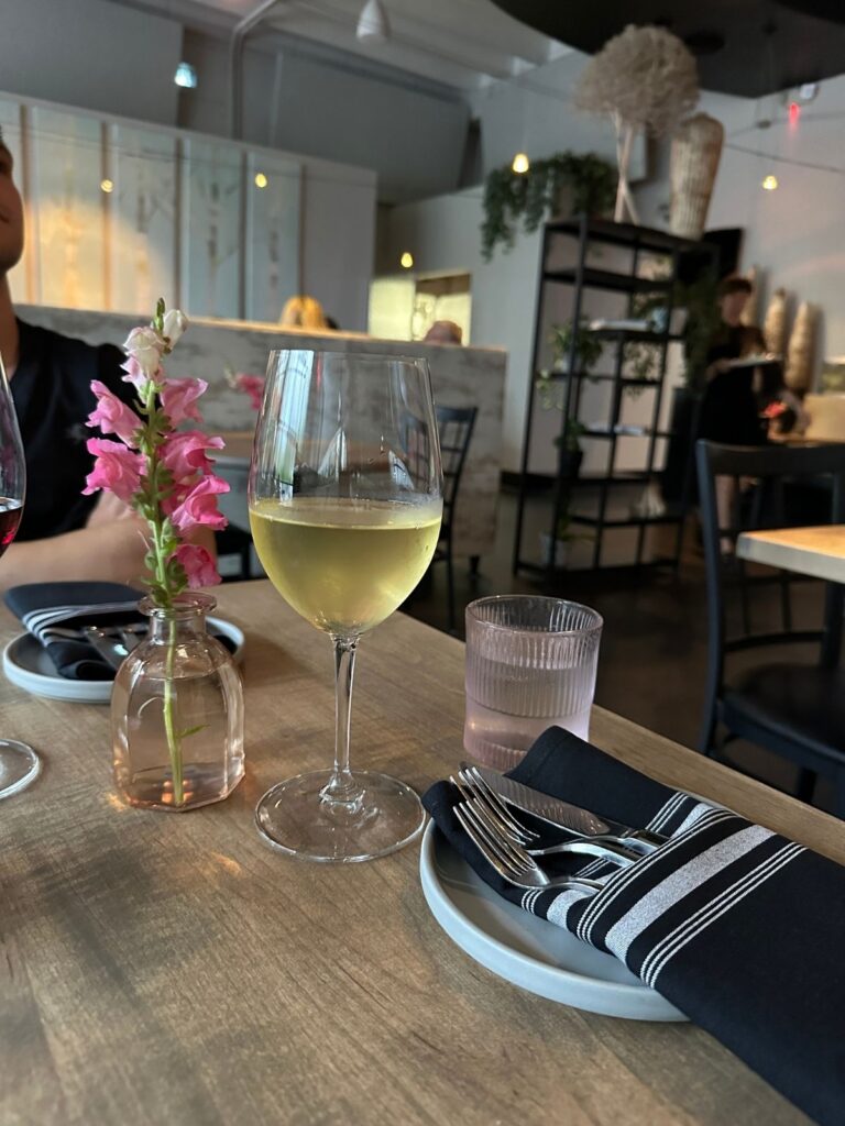 1618 West Seafood Grille WINE